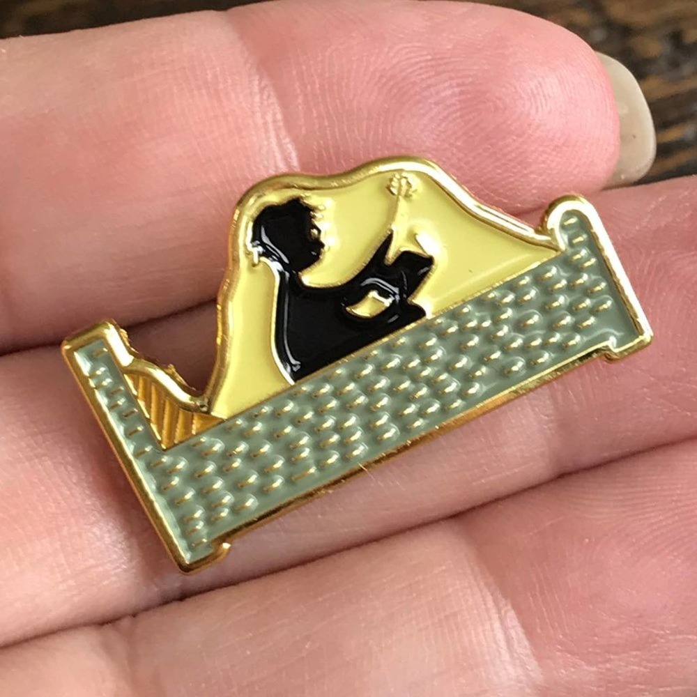 Harry Potter LUMOS Spell Collect Enamel Pin LAST ONE! 820